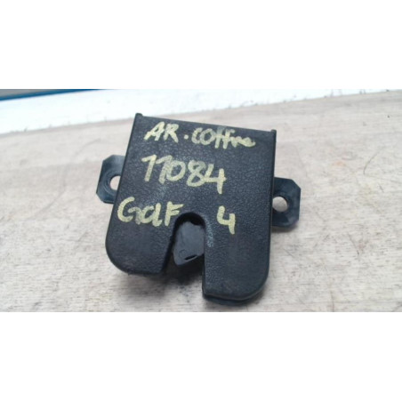 Serrure de coffre VOLKSWAGEN GOLF 4 d’occasion