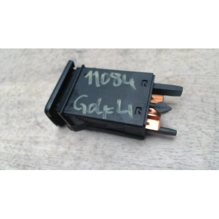 Commande degivrage lunette arriere VOLKSWAGEN GOLF 4 d’occasion