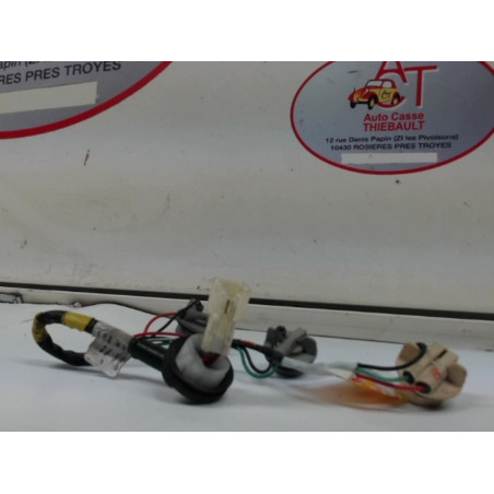 Platine feu arriere droit SUZUKI ALTO III d’occasion