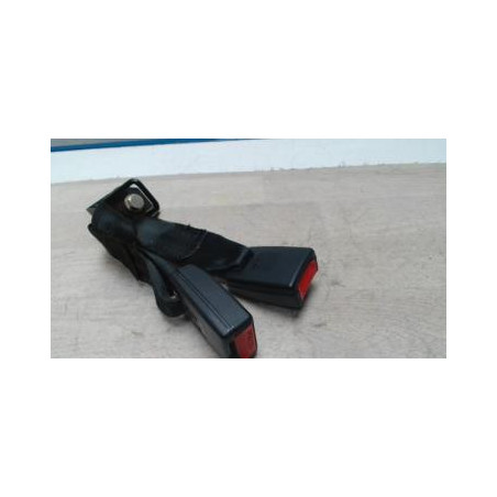 Attache ceinture arriere droit NISSAN PRIMERA 4 d’occasion