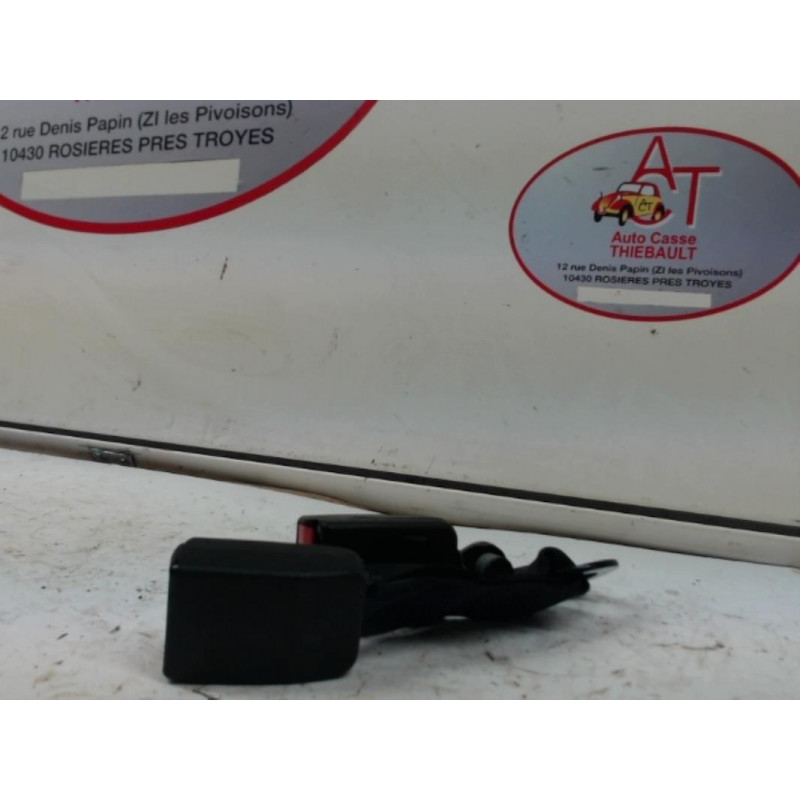 Attache ceinture arriere droit CITROEN C4 d’occasion