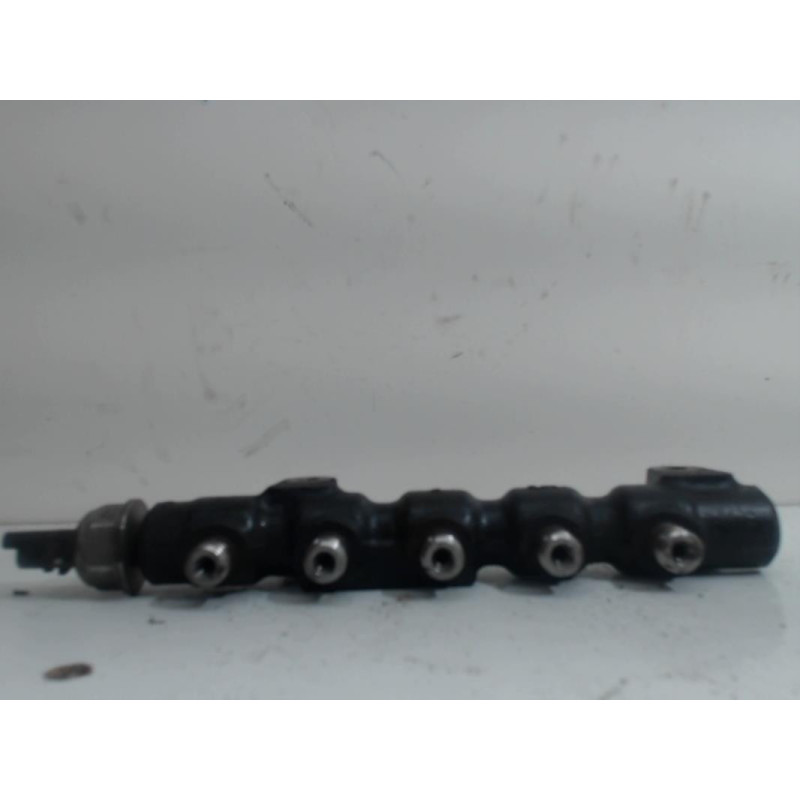 Rampe injection PEUGEOT 308 2 SW PHASE 1 BREAK d’occasion