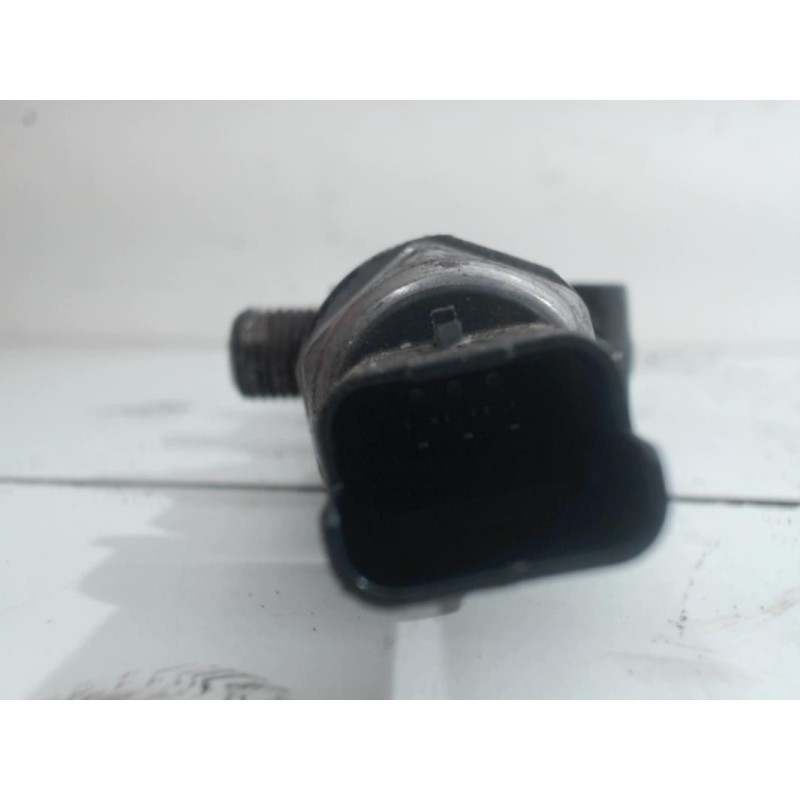 Rampe injection PEUGEOT 308 2 SW PHASE 1 BREAK d’occasion