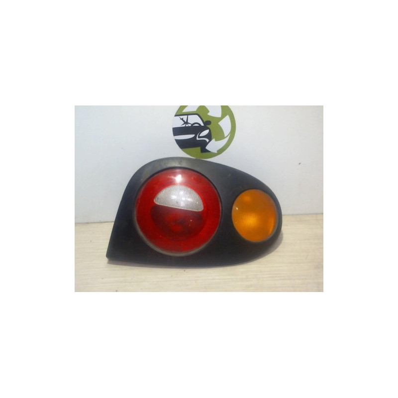 Feu arriere principal droit (feux) RENAULT MEGANE 1 PHASE 1 CABRIOLET d’occasion