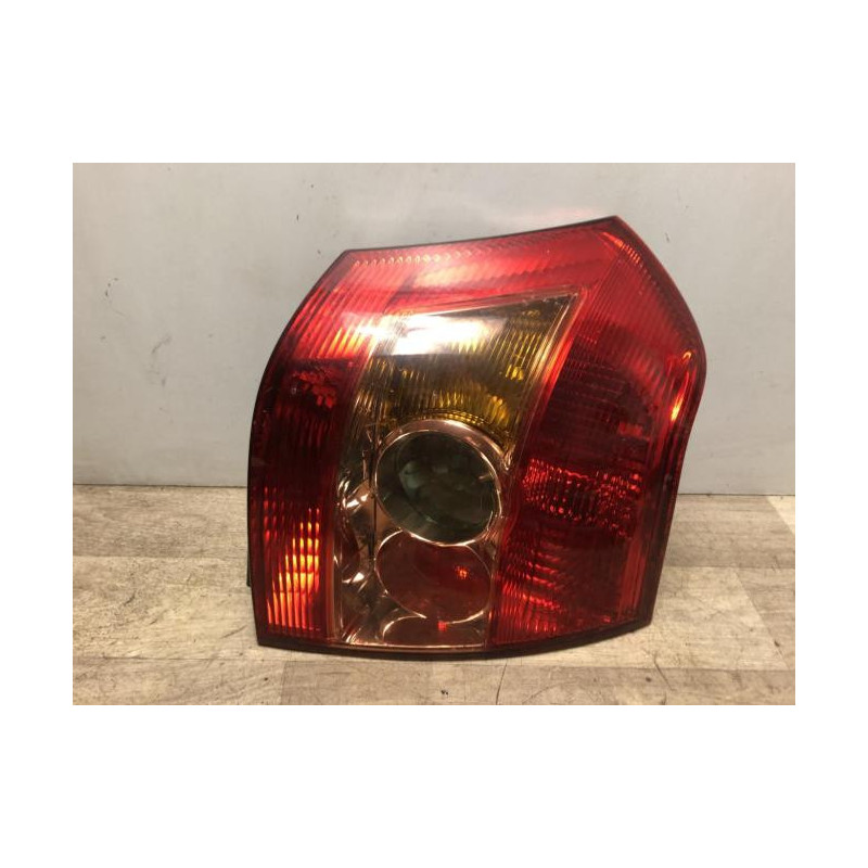 Feu arriere principal droit (feux) TOYOTA COROLLA 10 PHASE 2 d’occasion