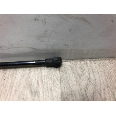 Verin de coffre droit TOYOTA COROLLA 10 PHASE 2 d’occasion