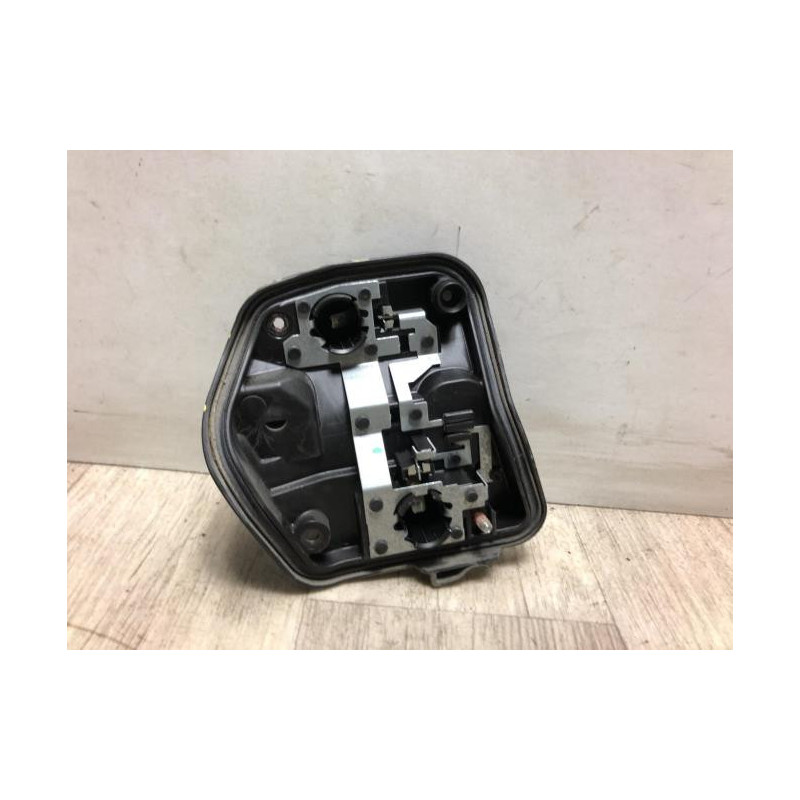 Platine feu arriere droit AUDI A4 3 PHASE 1 d’occasion