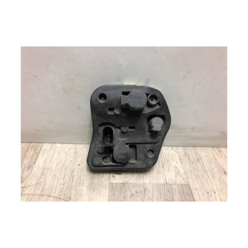 Platine feu arriere droit AUDI A4 3 PHASE 1 d’occasion