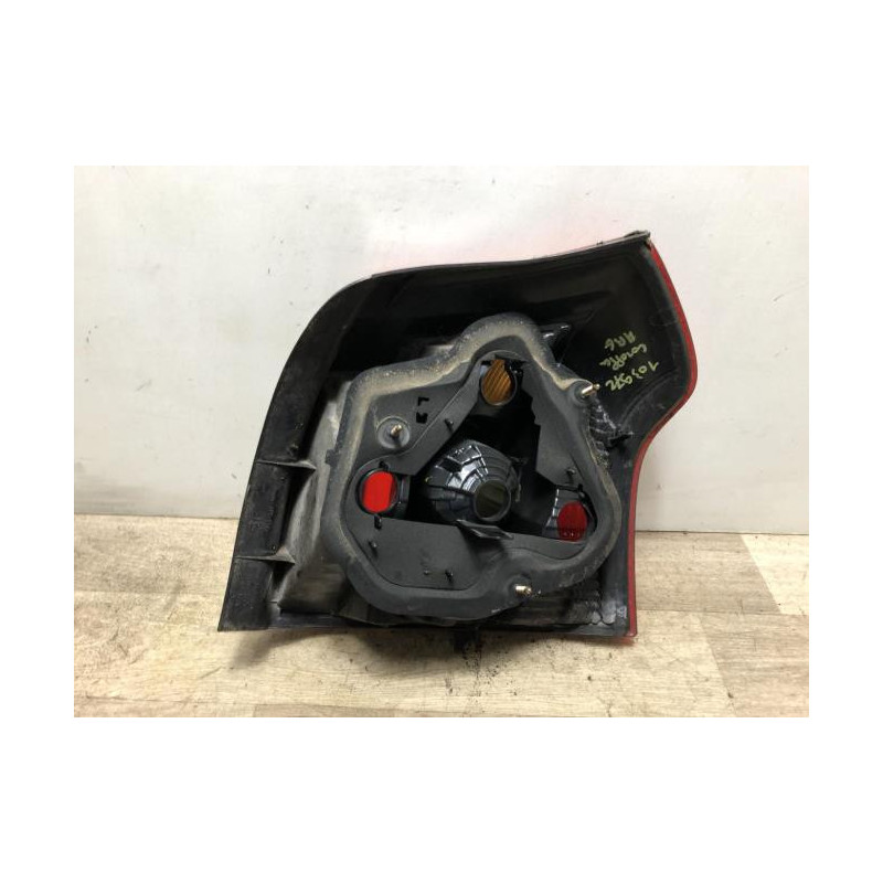 Feu arriere principal gauche (feux) TOYOTA COROLLA 10 PHASE 2 d’occasion