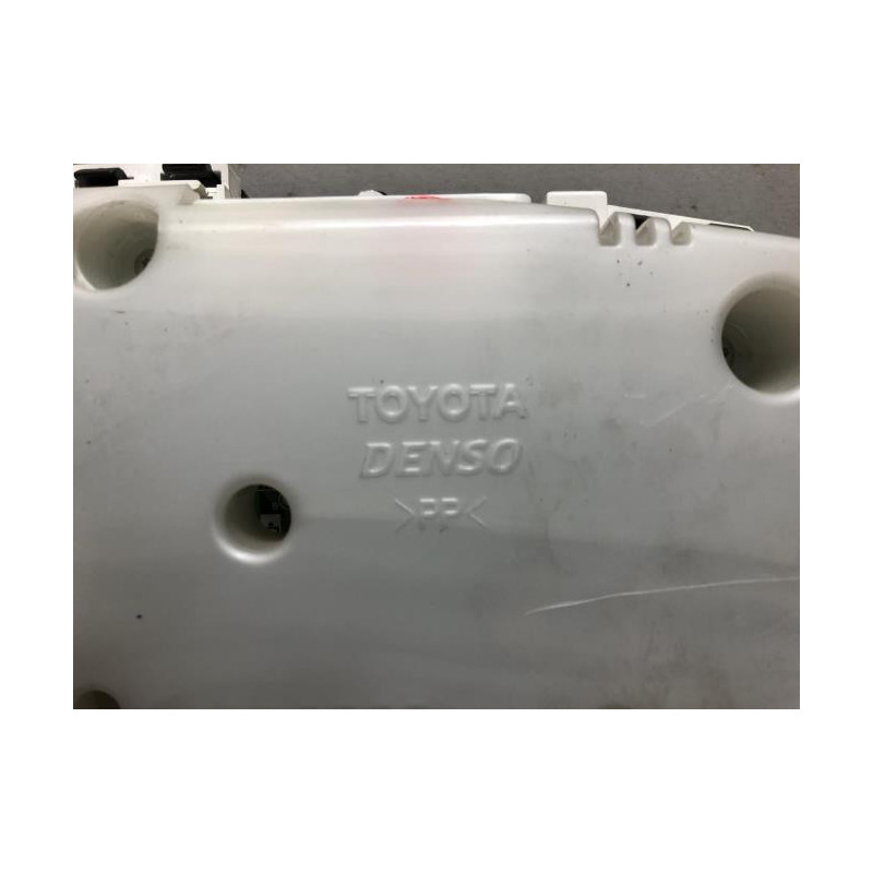 Compteur TOYOTA COROLLA 10 PHASE 2 d’occasion