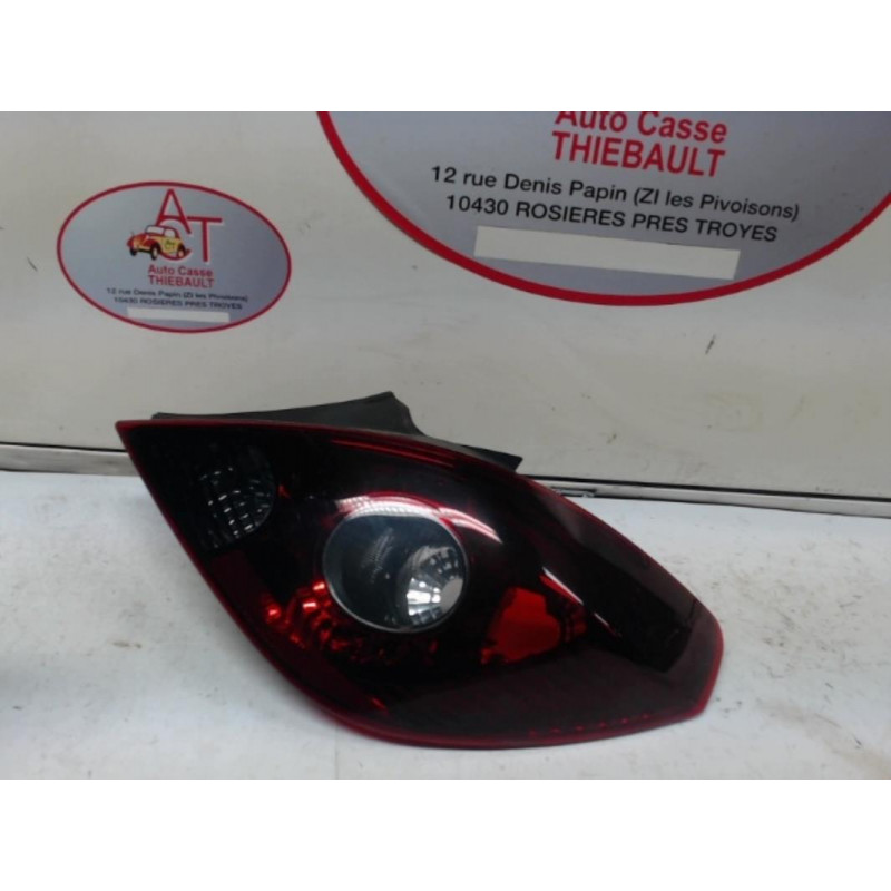 Feu arriere principal droit (feux) OPEL CORSA D VOITURE A HAYON 1.3 CDTI d’occasion