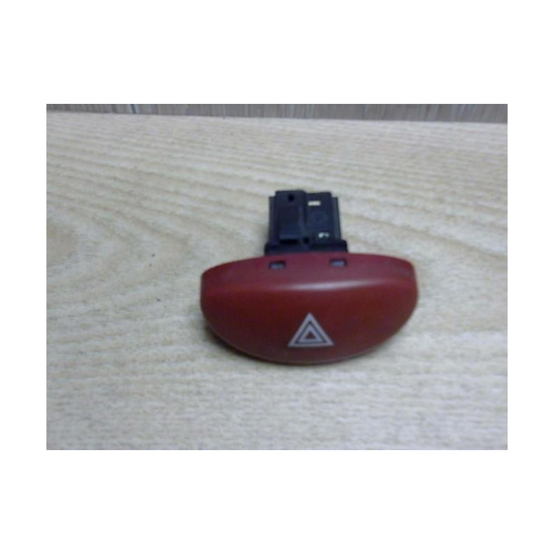 Bouton de warning PEUGEOT 206 PHASE 1 d’occasion