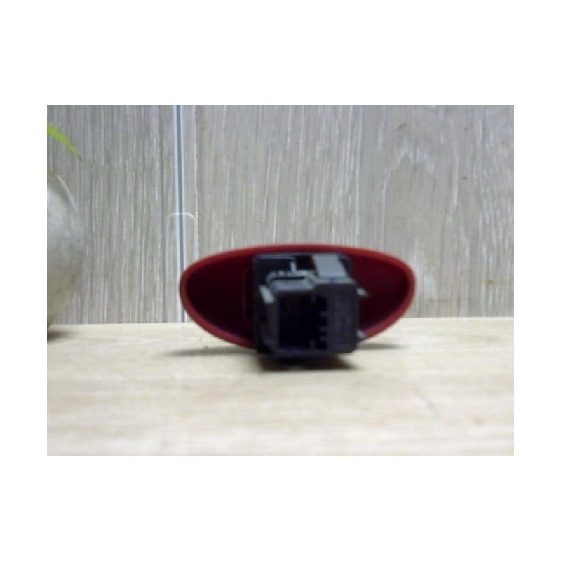 Bouton de warning PEUGEOT 206 PHASE 1 d’occasion