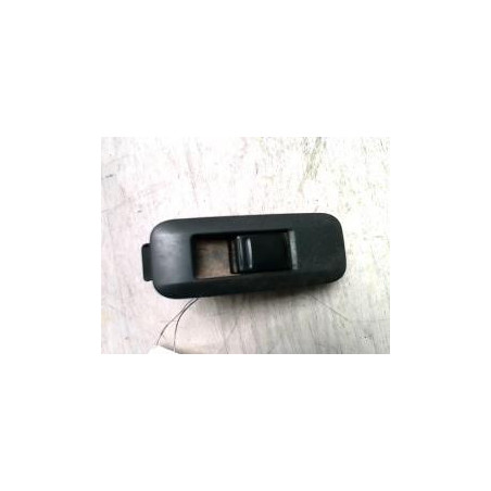 Interrupteur de leve vitre arriere droit NISSAN PRIMERA 4 d’occasion
