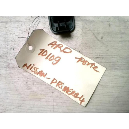 Interrupteur de leve vitre arriere droit NISSAN PRIMERA 4 d’occasion