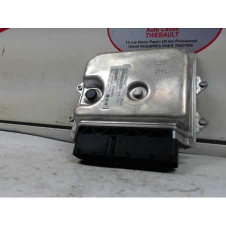 Calculateur moteur OPEL COMBO (C) CARGO d’occasion