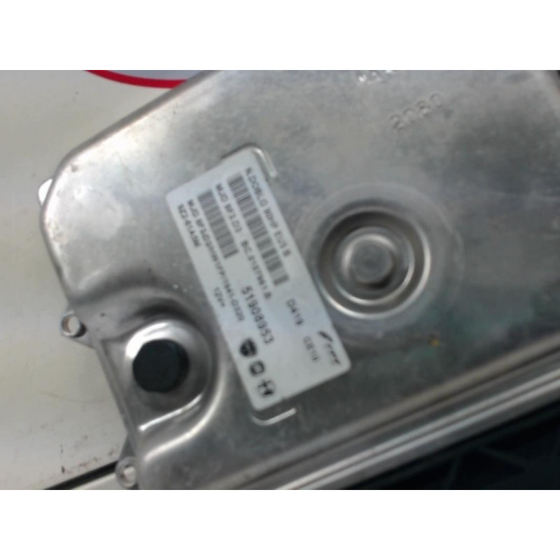 Calculateur moteur OPEL COMBO (C) CARGO d’occasion