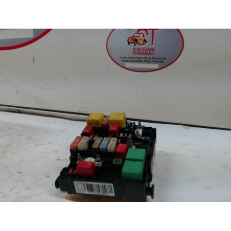 Porte fusible PEUGEOT 208 1.6 HDI d’occasion