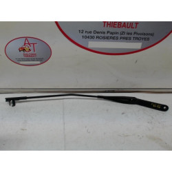 Bras essuie glace avant droit FORD FOCUS II SW PHASE 1 d’occasion
