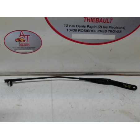 Bras essuie glace avant droit FORD FOCUS II SW PHASE 1 d’occasion