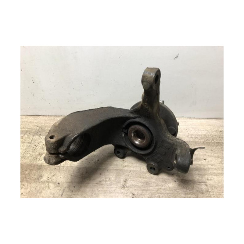 Fusee avant gauche FORD C-MAX 1 PHASE 2 d’occasion
