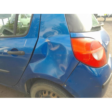 Leve vitre mecanique arriere droit RENAULT CLIO 3 PHASE 1 d’occasion