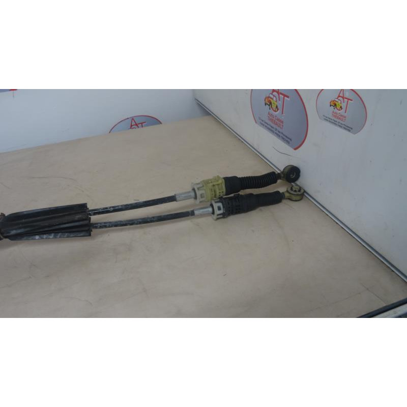 Cable levier de vitesses RENAULT  d’occasion