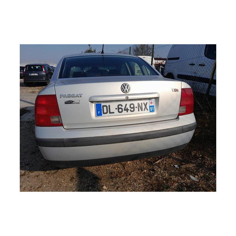 Optique avant principal droit (feux)(phare) VOLKSWAGEN PASSAT 4 PHASE 1 d’occasion
