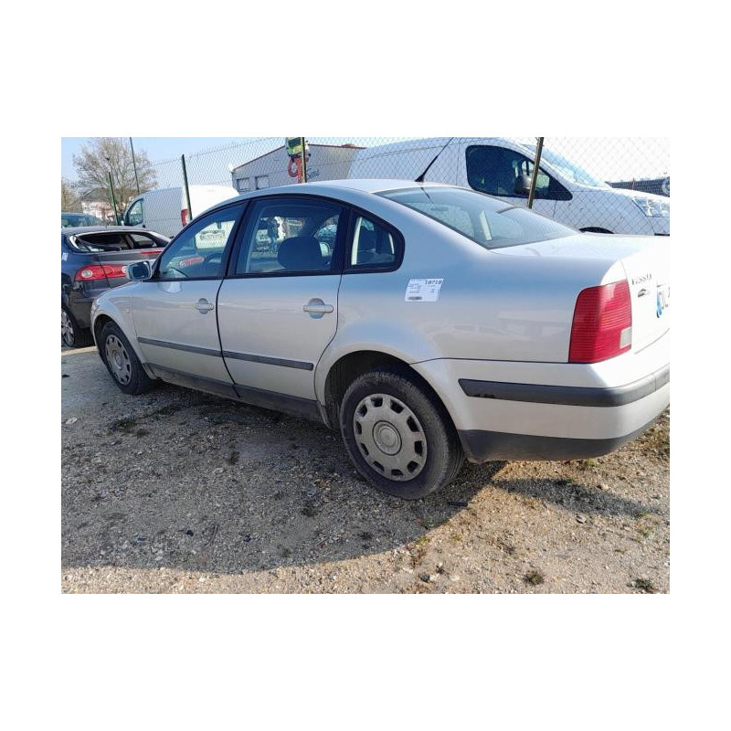 Optique avant principal droit (feux)(phare) VOLKSWAGEN PASSAT 4 PHASE 1 d’occasion