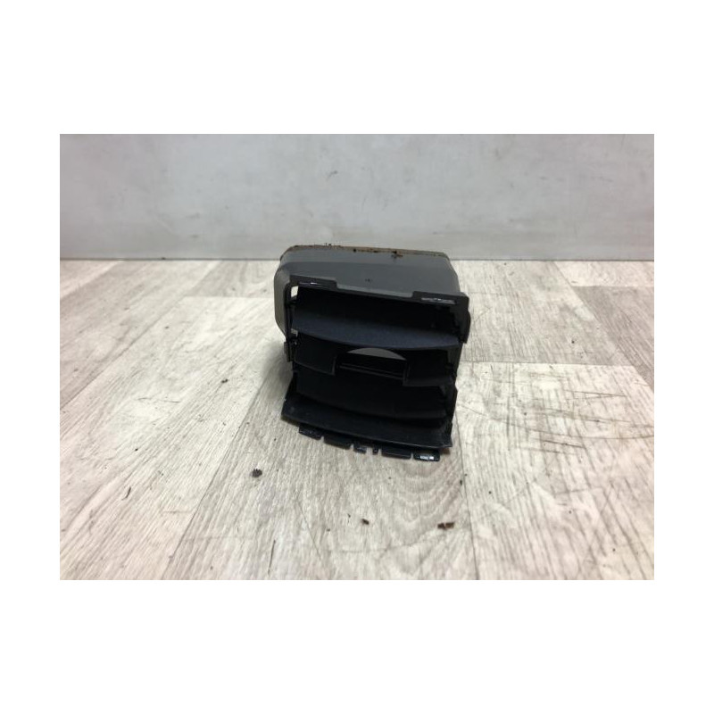Aerateur tableau de bord TOYOTA COROLLA 10 PHASE 2 d’occasion
