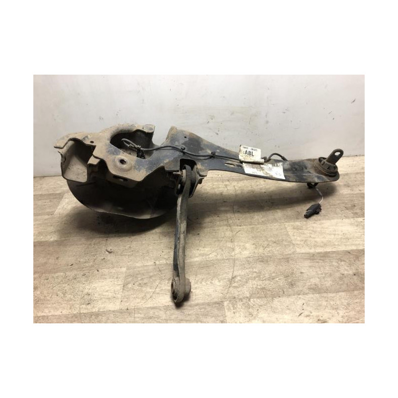 Fusee arriere gauche FORD C-MAX 1 PHASE 2 d’occasion