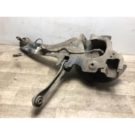 Fusee arriere droit FORD C-MAX 1 PHASE 2 d’occasion