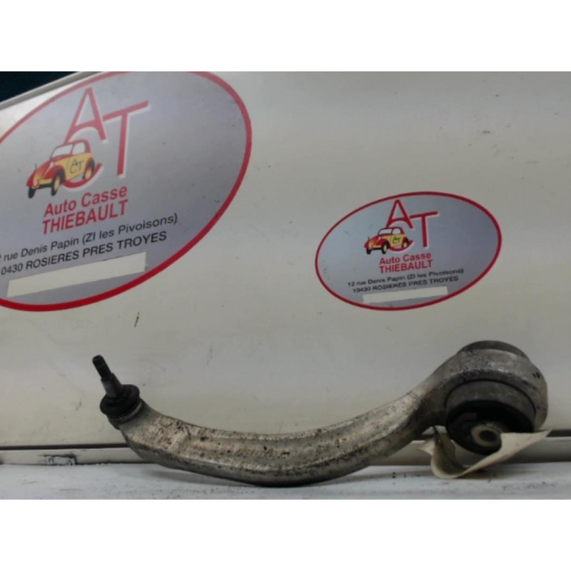 Bras de suspension avant droit VOLKSWAGEN PASSAT V (3B2) d’occasion