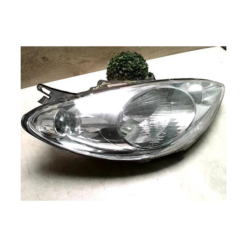 Optique avant principal droit (feux)(phare) PEUGEOT 1007 d’occasion