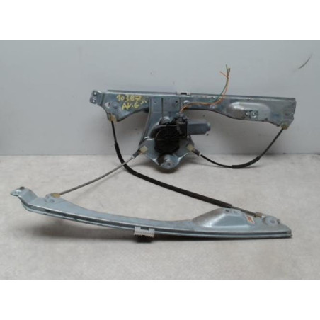 Leve vitre electrique avant gauche RENAULT CLIO 3 PHASE 1 d’occasion