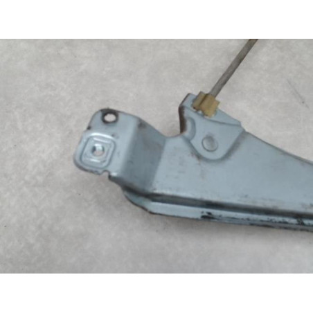 Leve vitre electrique avant gauche RENAULT CLIO 3 PHASE 1 d’occasion