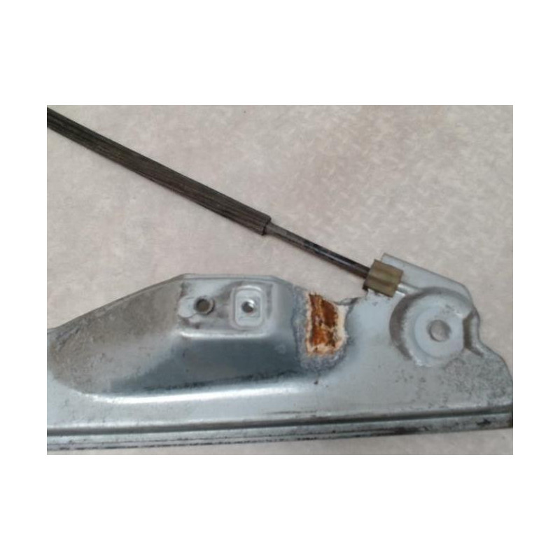 Leve vitre electrique avant gauche RENAULT CLIO 3 PHASE 1 d’occasion