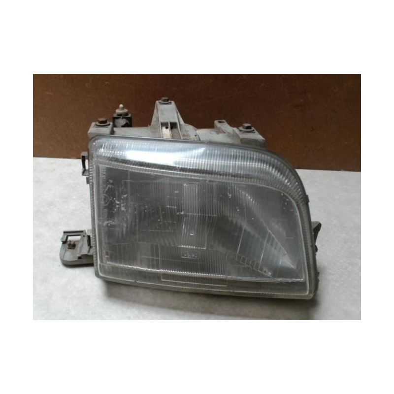 Optique avant principal droit (feux)(phare) RENAULT CLIO 1 PHASE 1 d’occasion