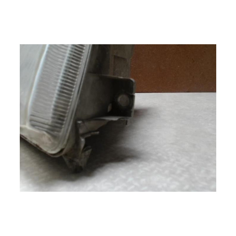 Optique avant principal droit (feux)(phare) RENAULT CLIO 1 PHASE 1 d’occasion