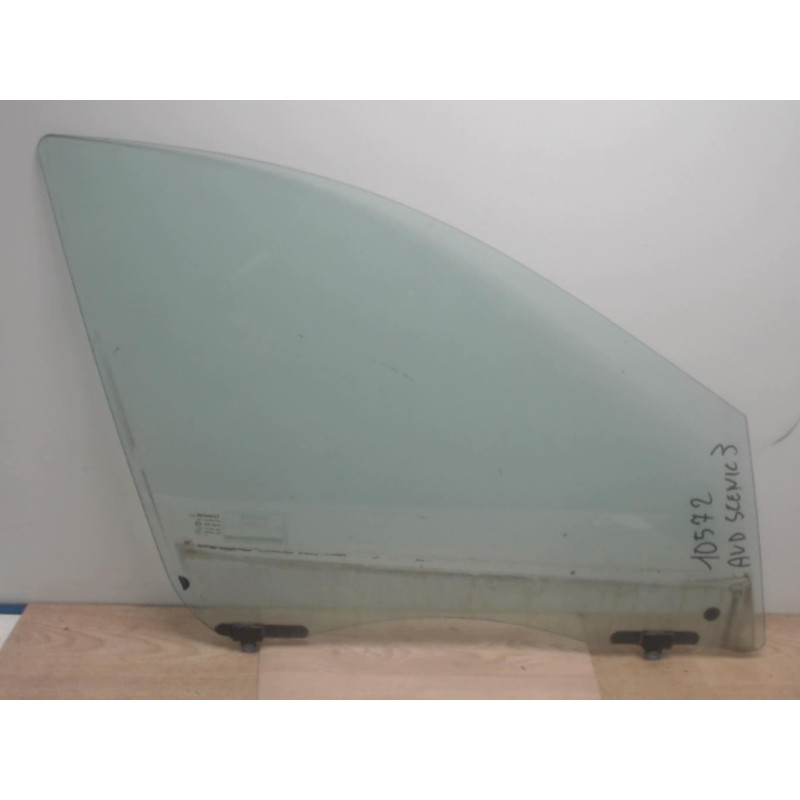 Vitre avant droit RENAULT GRAND SCENIC 3 PHASE 1 d’occasion