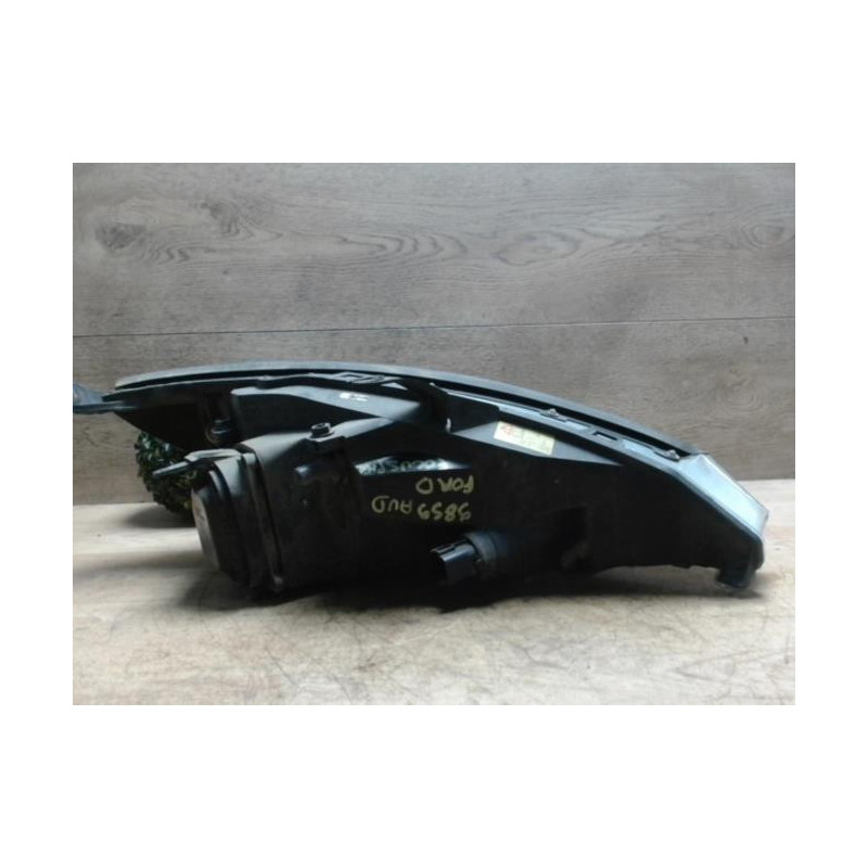 Optique avant principal droit (feux)(phare) FORD FOCUS 1 d’occasion