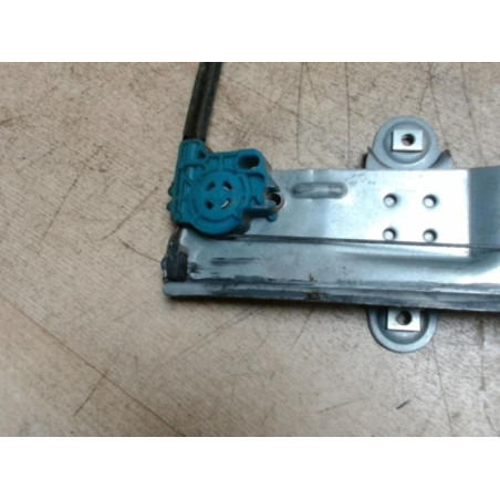 Leve vitre electrique avant gauche RENAULT TWINGO 2 PHASE 1 d’occasion