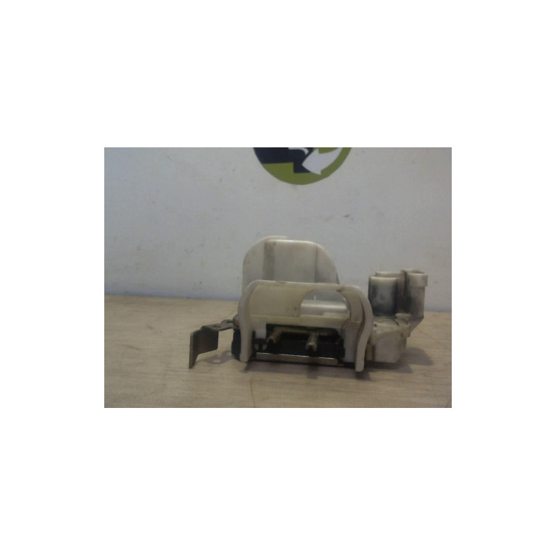 Serrure avant droit FIAT PUNTO 1 PHASE 2 d’occasion