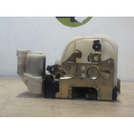 Serrure avant droit FIAT PUNTO 1 PHASE 2 d’occasion