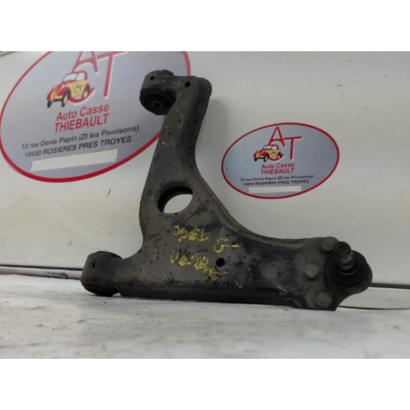 Triangle avant gauche OPEL VECTRA (B) BERLINE d’occasion
