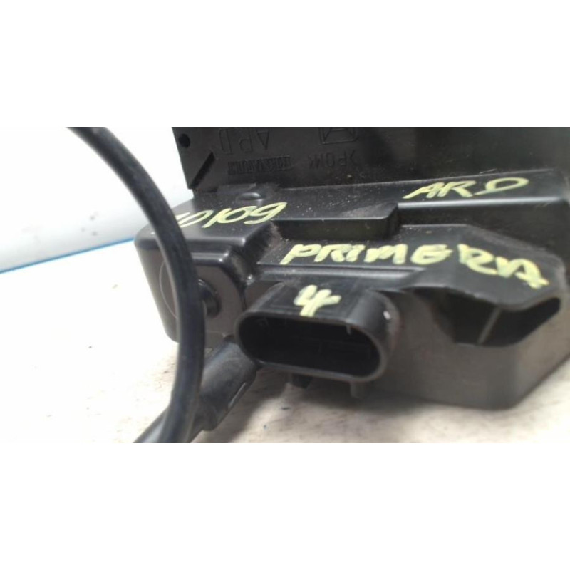 Serrure arriere droit NISSAN PRIMERA 4 d’occasion