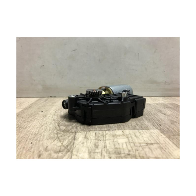 Moteur toit ouvrant PEUGEOT 3008 1 PHASE 1 d’occasion