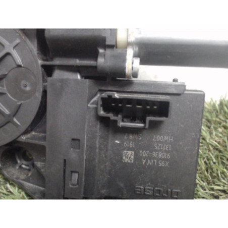 Moteur leve vitre avant droit RENAULT MEGANE 3 PHASE 2 d’occasion