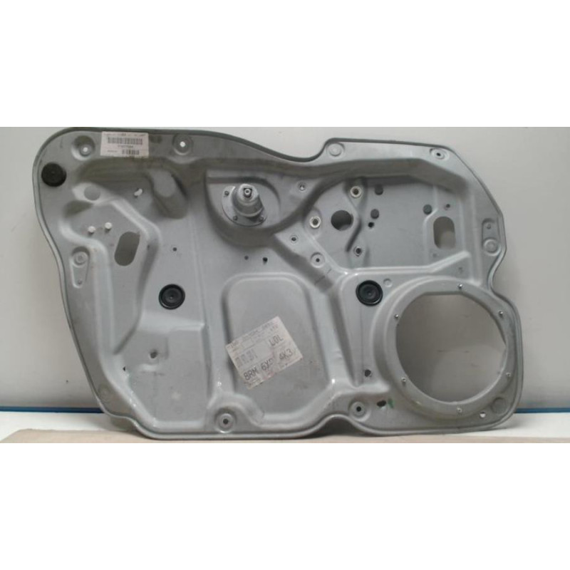 Leve vitre mecanique avant gauche VOLKSWAGEN TOURAN 1 PHASE 2 d’occasion