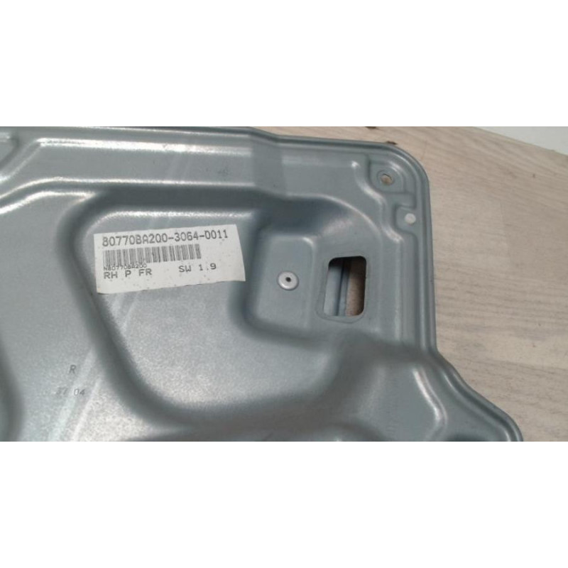 Leve vitre electrique avant droit NISSAN PRIMERA 4 d’occasion